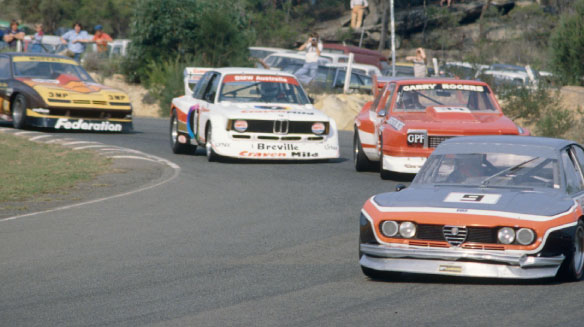 sports-sedan-spectacular-l